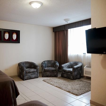 Eh Ejecutivo Urban Hotell Tepic Eksteriør bilde