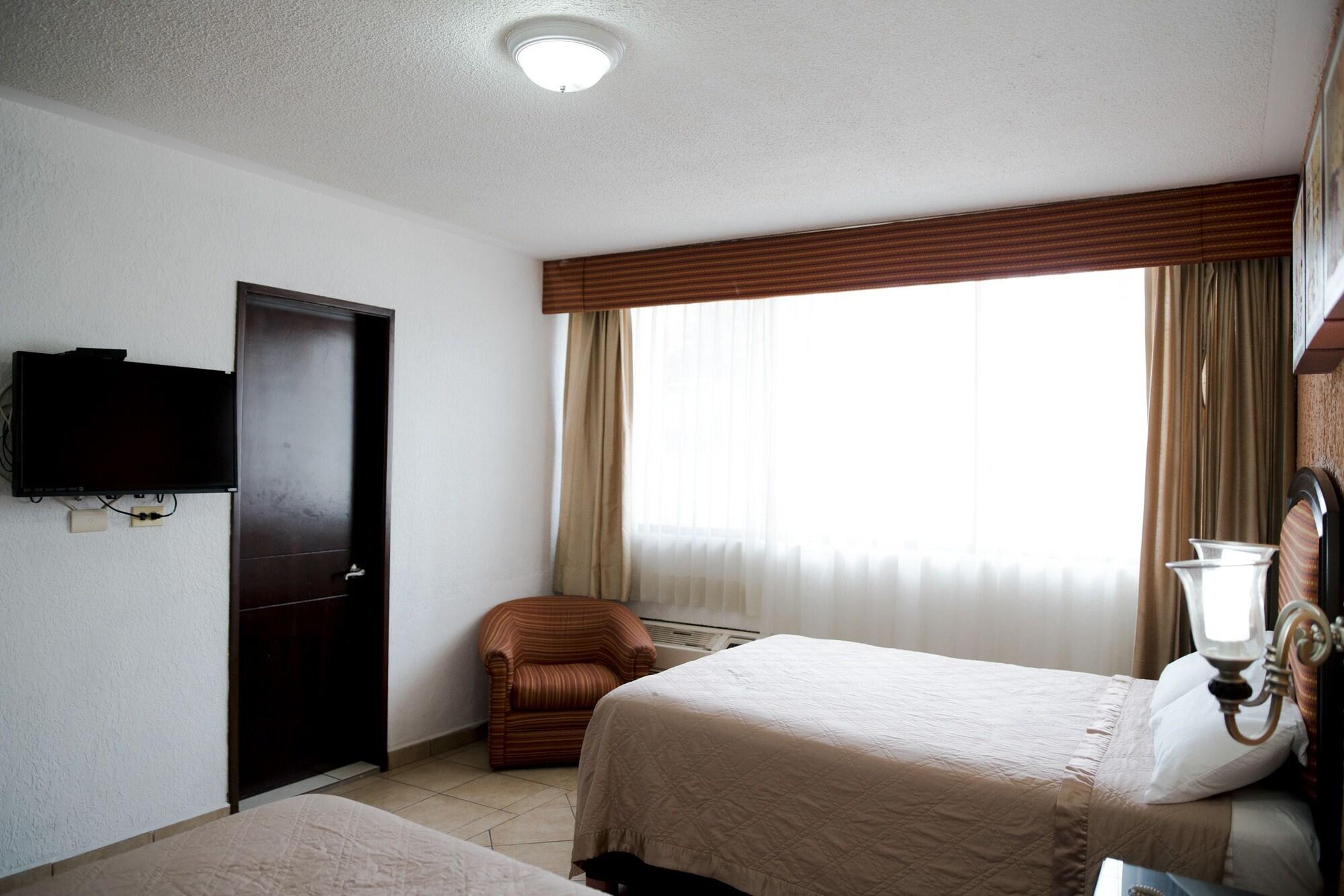 Eh Ejecutivo Urban Hotell Tepic Eksteriør bilde