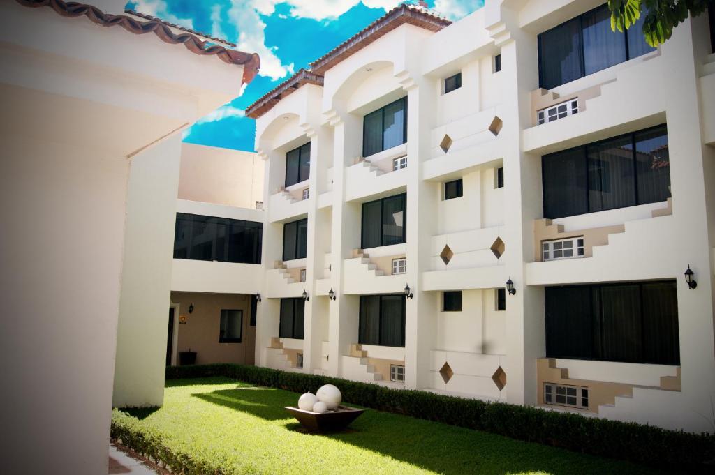 Eh Ejecutivo Urban Hotell Tepic Eksteriør bilde