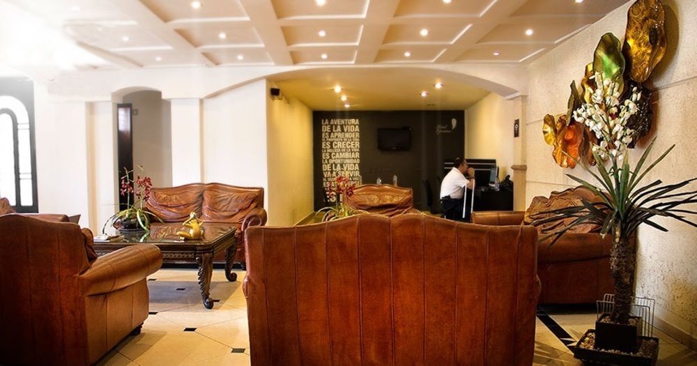 Eh Ejecutivo Urban Hotell Tepic Eksteriør bilde