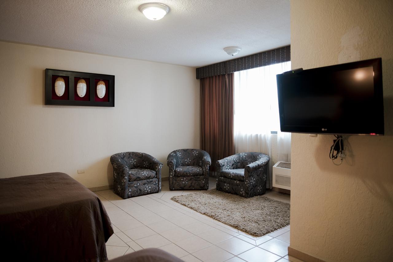 Eh Ejecutivo Urban Hotell Tepic Eksteriør bilde